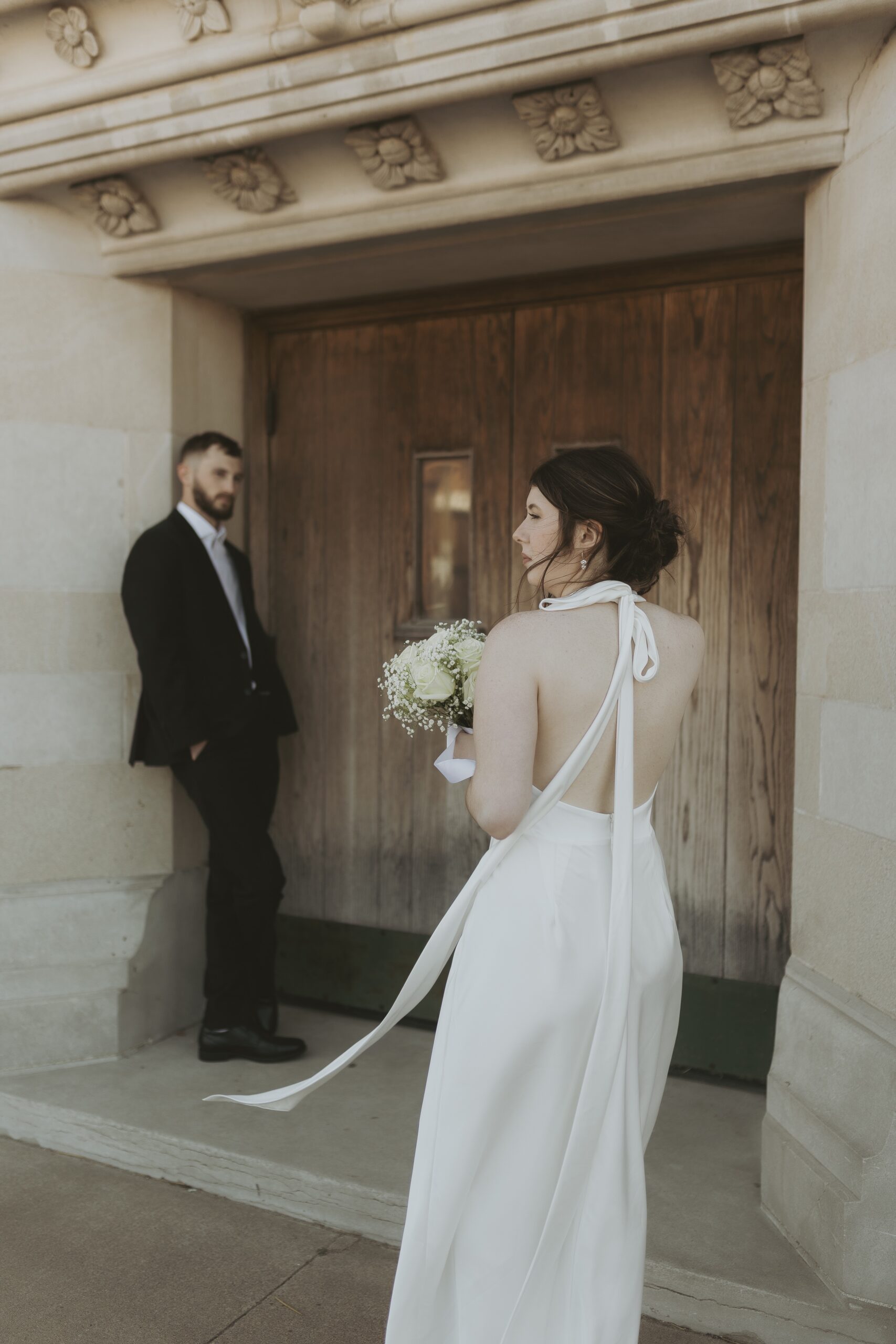 intimate kansas courthouse wedding by wichita wedding photographer